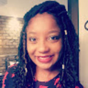 Meet your Posher, Alexia